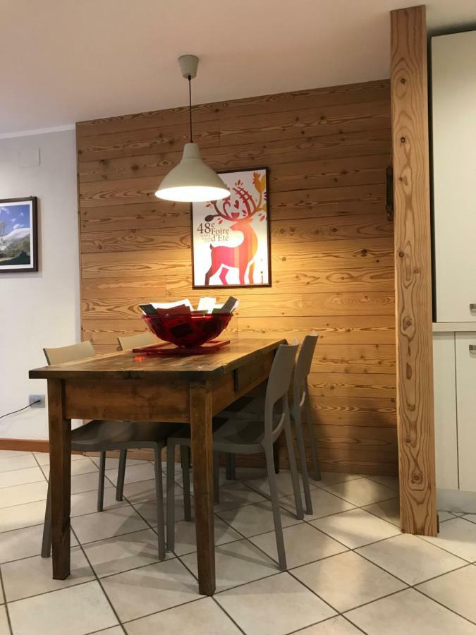 Alloggio Turistico Maison S Anselme Vda Aosta Cir 0015 ภายนอก รูปภาพ